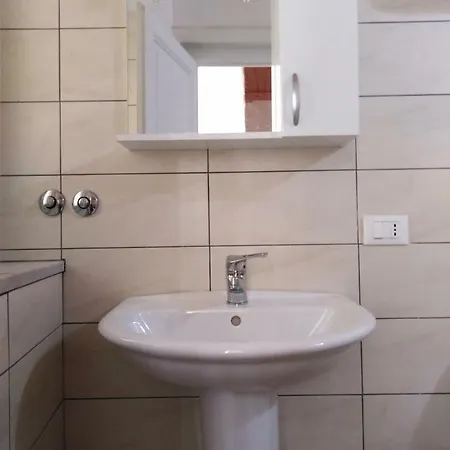 Via Indipendenza *